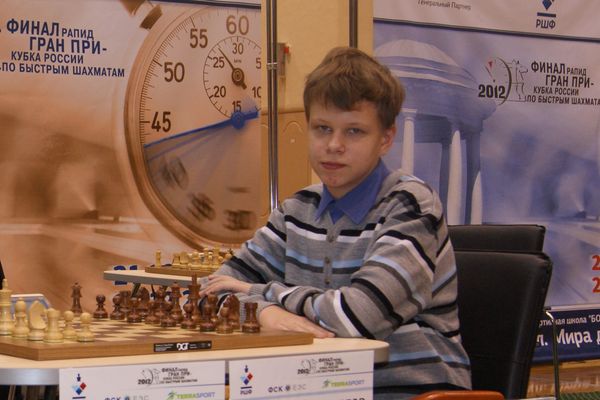 Восходящая звезда российских шахмат Владислав Артемьев выбил из борьбы чемпиона страны и других именитых гроссмейстеров