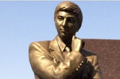 В Баку состоялось открытие памятника Вугару Гашимову