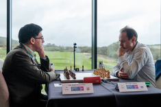На острове Мэн сыграны первые партии FIDE Chess.com Grand Swiss 