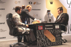 Magnus Carlsen Wins Game Eight of FIDE World Championship Match