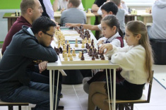 В Южно-Сахалинске прошел матч между юниорами и работниками сферы образования 