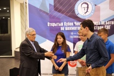 В Москве стартовал Открытый Кубок Ботвинника среди стран СНГ
