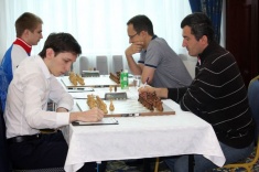 Grigoriy Oparin and Alexey Sarana Lead Russian Championship Higher League