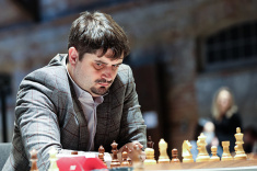 Russian Players Pursue Leaders of Grand Swiss Events