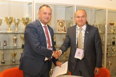 Андрей Филатов поздравил Игоря Додона с избранием на пост Президента Республики Молдова