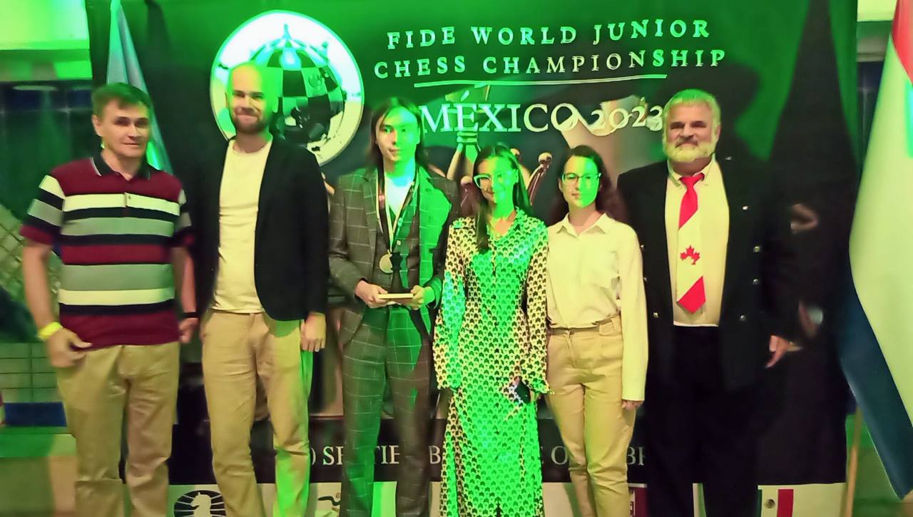 Marc'Andria Maurizzi wins World Junior Championship