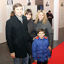 Сергей Карякин с женой Галией, мамой Татьяной Николаевной и братом Антоном