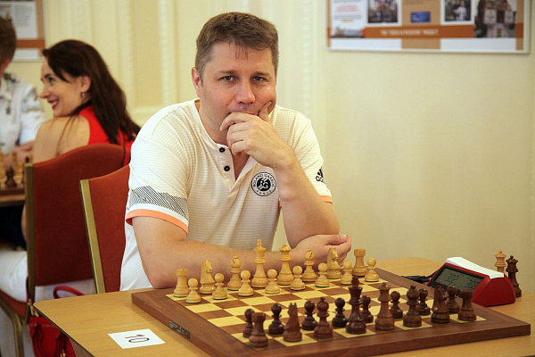 Ian Nepomniachtchi: from an 8-year photo with Anatoly Karpov 22 years ago,  to world champion finalist – AStal chess locus