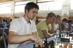 Россияне идут в лидерах на юношеском чемпионате Европы 