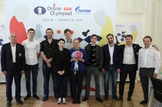 Сборная России выиграла "золото" онлайн-олимпиады ФИДЕ